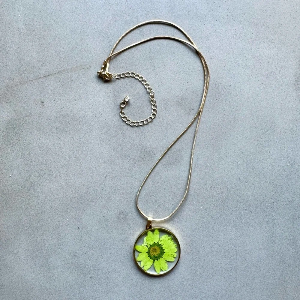 Handmade Dried Green Daisy Gold Pendant Necklace